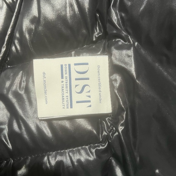 MONCLER PUFFER COAT - Picture 6 of 8